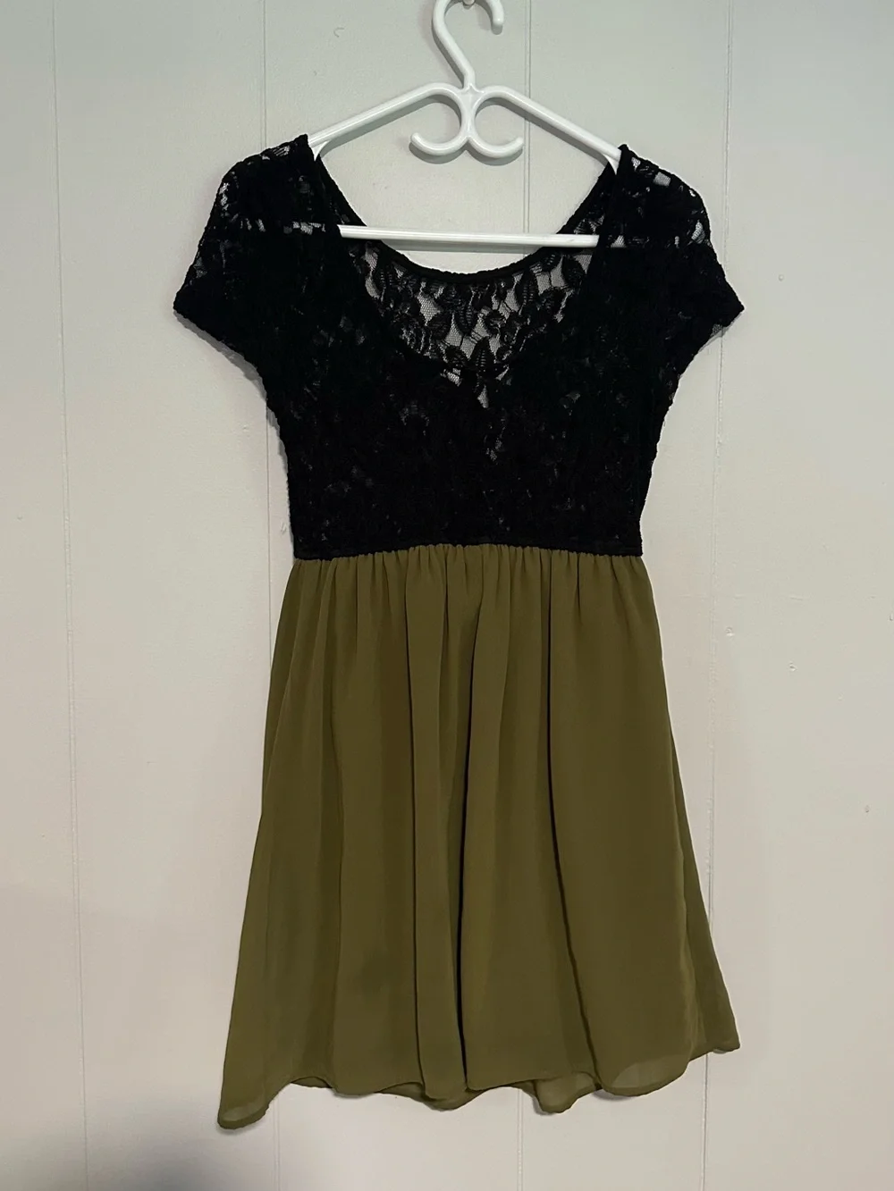 Black Lace Top Olive Chiffon Skirt Dress - Picture 2 of 2
